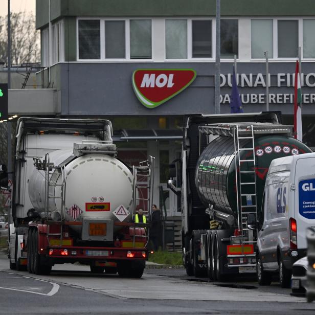 Eine Raffinerie des ungarischen Ölkonzerns MOL in Szazhalombatta.