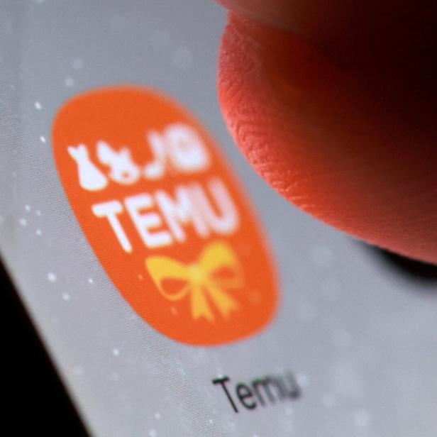 FILE PHOTO: Illustration shows Temu app