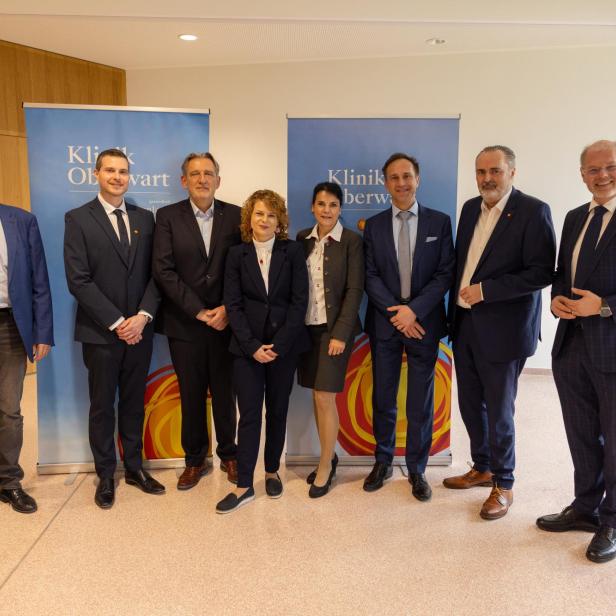 Landeshauptmann Doskozil mit der neuen ärztlichen Direktorin der Klinik Oberwart, Veronika Matzi.
