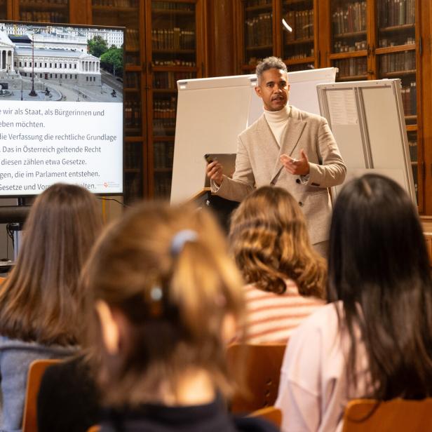 Rechtsanwalt Schule Piaristengymnasium