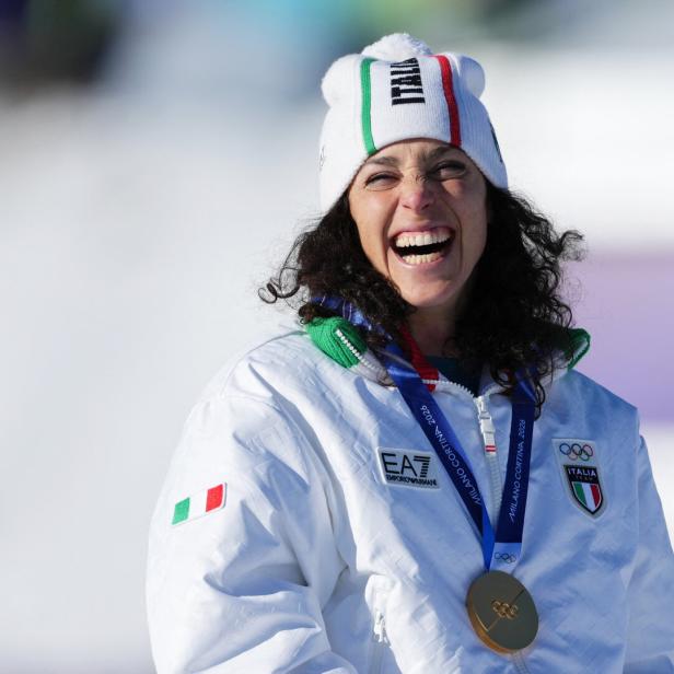 Alpine Skiing - Women's Giant Slalom Victory Ceremony