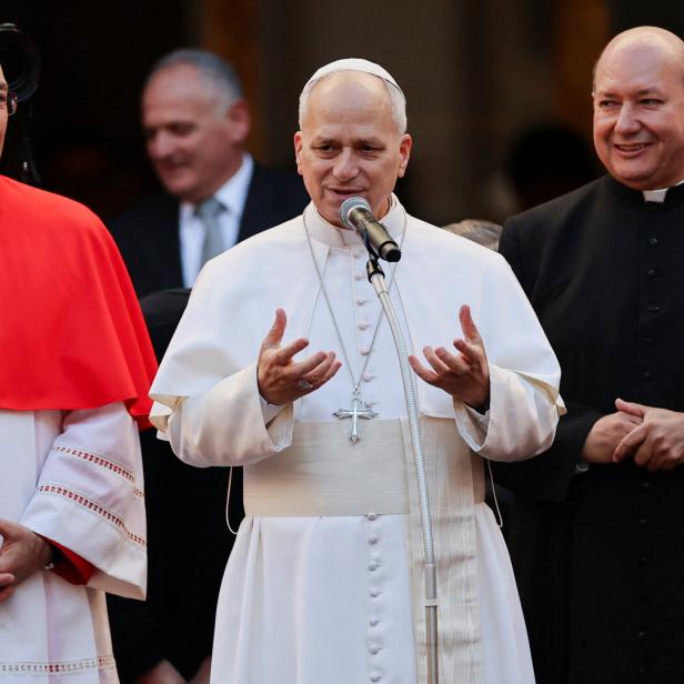 Pope Leo XIV celebrates Mass in the parish of the Sacred Heart of Jesus in Castro Pretorio