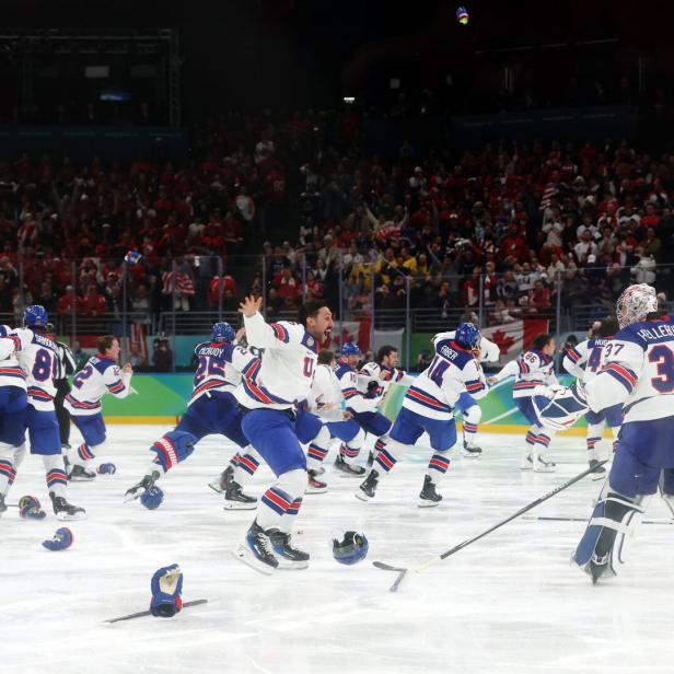 Ice Hockey - Men's Gold Medal Game - Canada vs United States