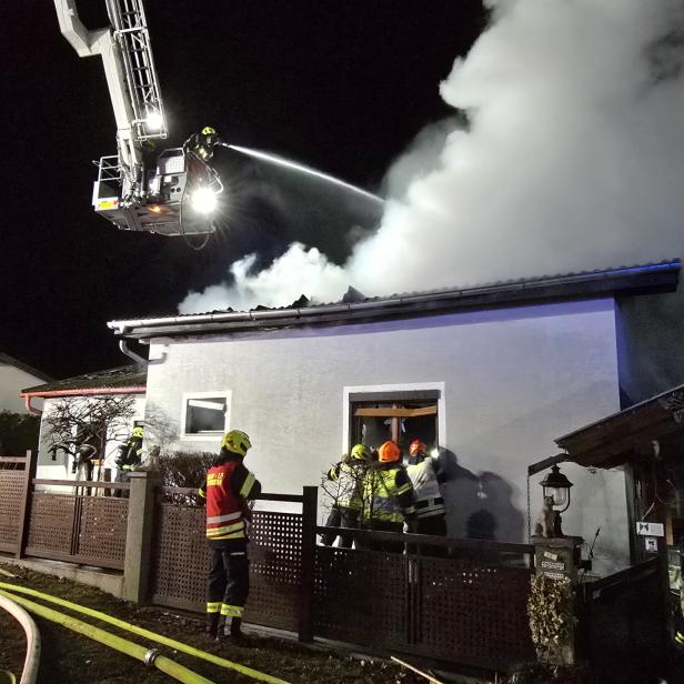 Tödlicher Wohnhausbrand: Heiße Asche war Auslöser