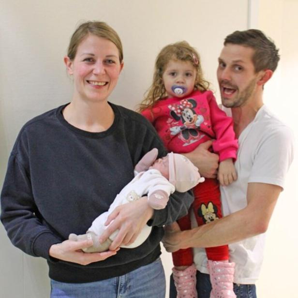 Vater, Mutter und zwei Kinder