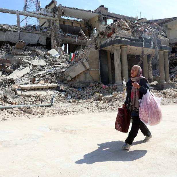 US-Israeli attacks continue in Iran amid escalating conflict