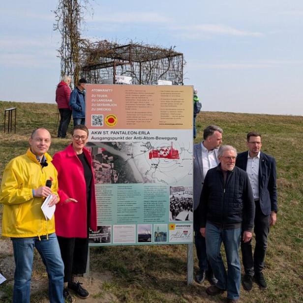 Erinnerungstafel an geplantes Kernkraftwerk