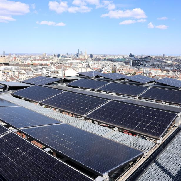 Die Photovoltaik-Anlage auf dem Dach des Haus des Meeres.