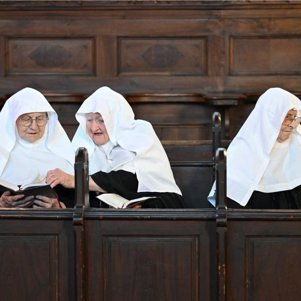 Three nuns occupy their old Goldenstein convent, in Elsbethen
