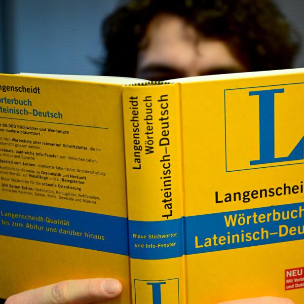 ++ THEMENBILD ++ LATEIN