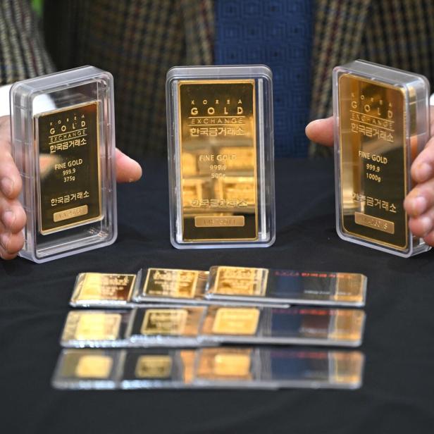 SKOREA-COMMODITIES-MARKETS-GOLD