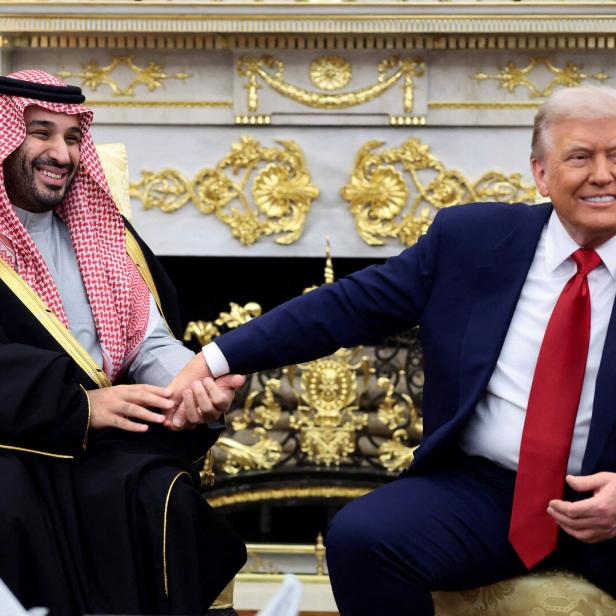 Der Kronprinz Saudi-Arabiens, Mohammed bin Salman, und US-Präsident Donald Trump im November 2025 in Washington.