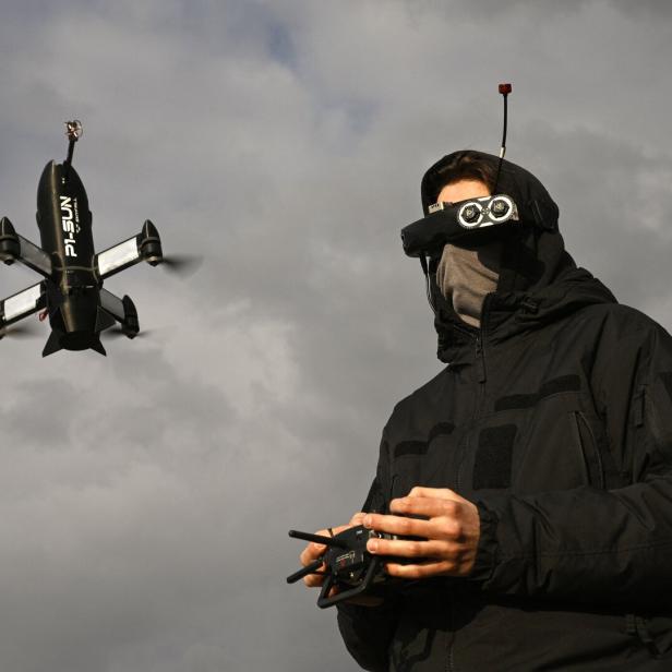 TOPSHOT-UKRAINE-RUSSIA-CONFLICT-WAR