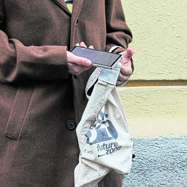 Handy und Co.: Soll die Politik Verhaltensregeln für den Alltag vorschreiben?