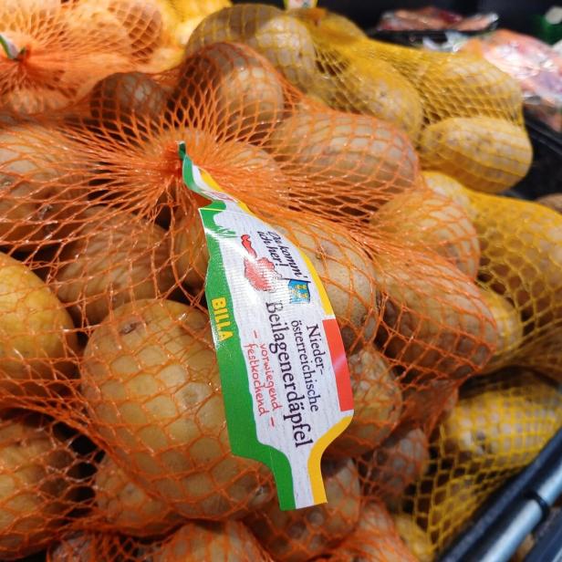 Erdäpfel im Supermarkt