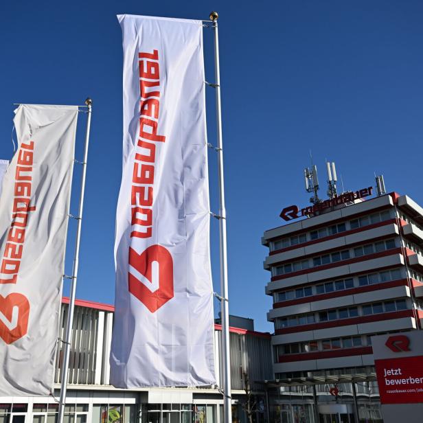 ++ THEMENBILD ++ ROSENBAUER