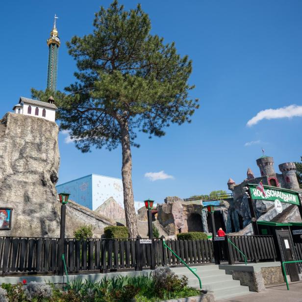 Unfall im Wurstelprater: Mehrere Personen in Hochschaubahn verletzt