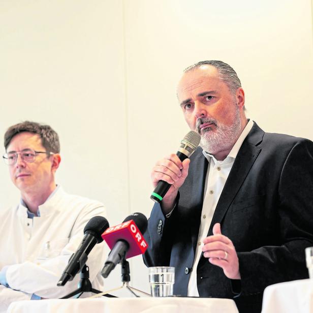 Landeshauptmann Hans Peter Doskozil mit Herzchirurg Wolfgang Dietl.