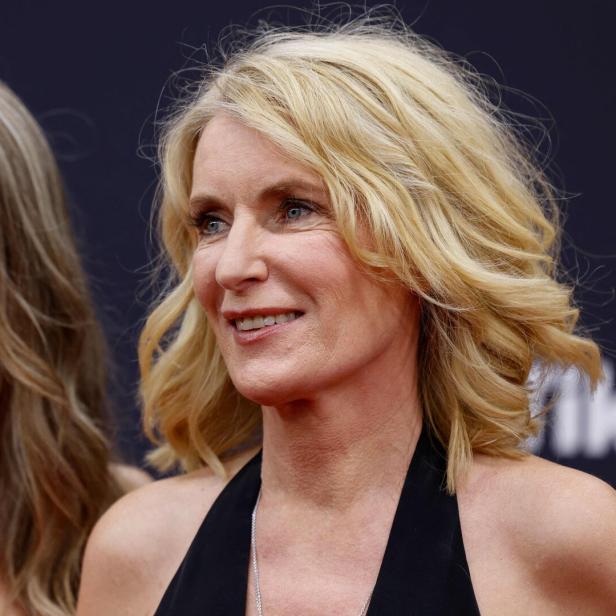 Ursula Karven und Maria Furtwängler lächeln.