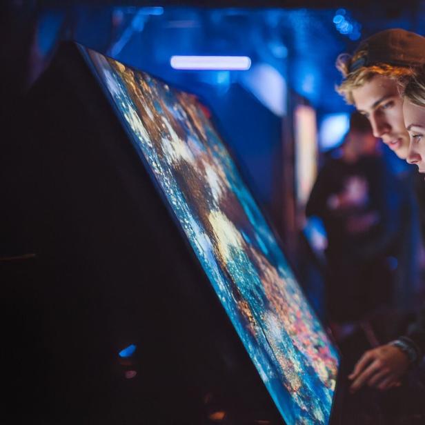 Das "Q" bringt Wissenschaft allen Menschen auf verständliche Weise näher.