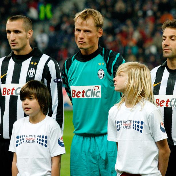 Manninger (Mitte) mit Chiellini und Del Piero (re.)