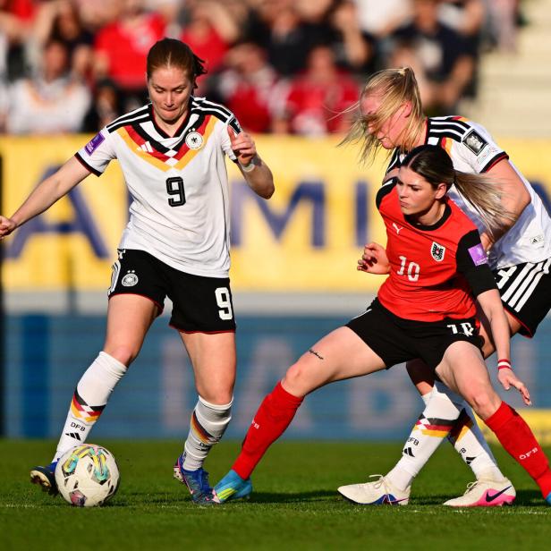 Women's World Cup - European Qualifiers - Austria v Germany