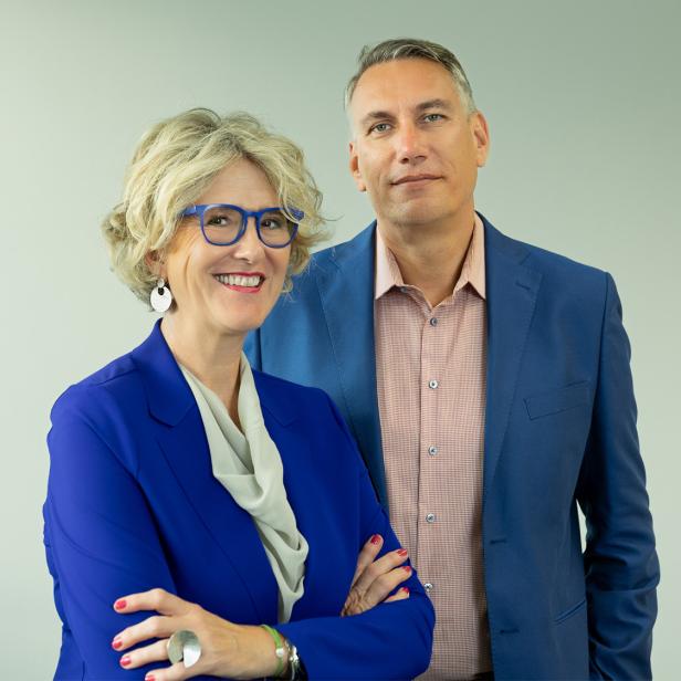 Moderne Versicherungsstrategien kombinieren Cyberversicherung, D&O-Schutz und individuelle Risikobewertung für Technologieunternehmen.