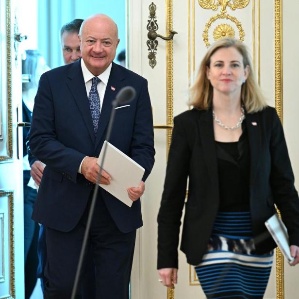 MINISTERRAT: BABLER (SPÖ) / STOCKER (ÖVP) / MEINL-REISINGER (NEOS)