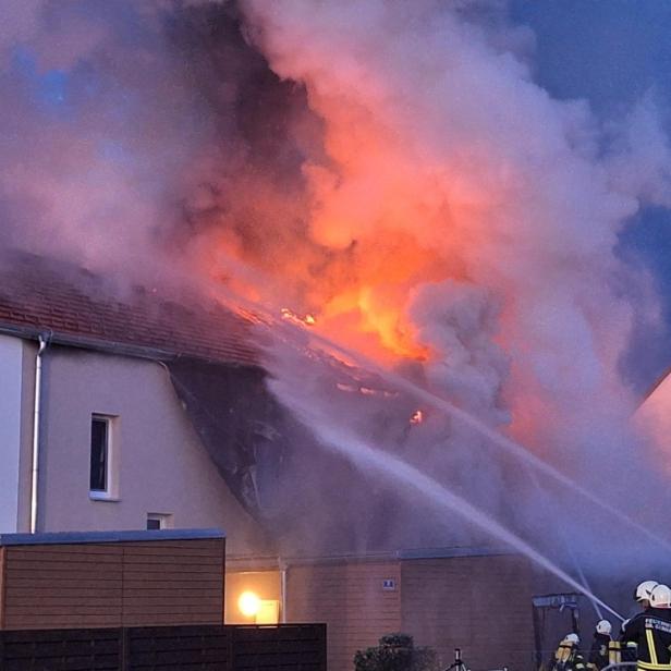 Feuer an Wohnhaus.