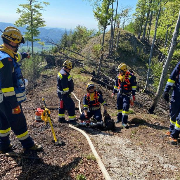Schon 70 Hektar betroffen: Waldbrand nördlich von Graz breitet sich aus