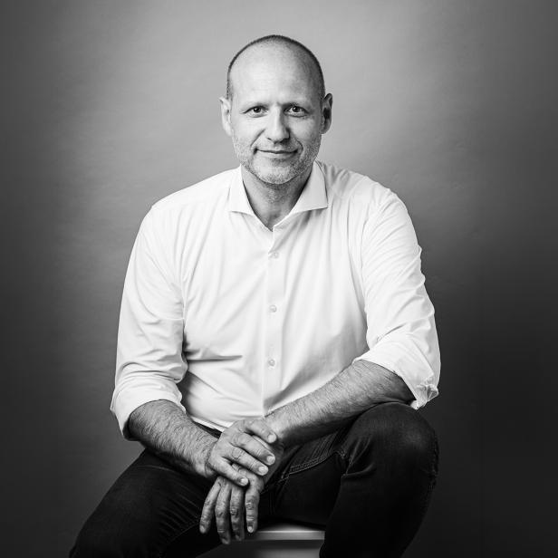 Thomas Fleischanderl von VON POLL IMMOBILIEN Linz: Immobilienverkauf mit moderner Technik für Linz und Oberösterreich.