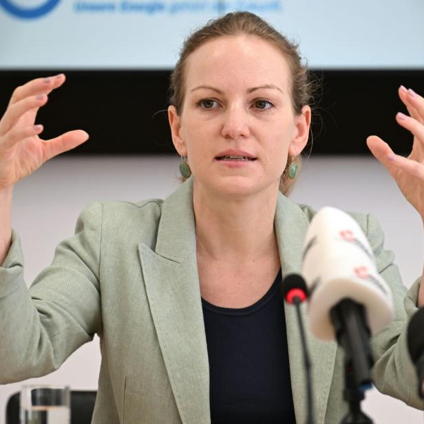 PK E-CONTROL, BUNDESWETTBEWERBSBEHÖRDE (BWB) "ABSCHLUSSBERICHT DER TASKFORCE STROM UND GAS": HARSDORF