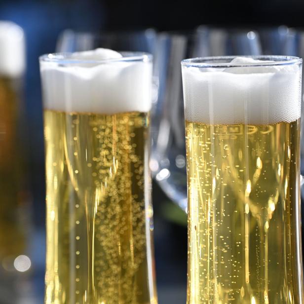 ++ THEMENBILD ++ BIER / ALKOHOL / GESUNDHEIT / WIRTSCHAFT / BRAUEREI / TRINKEN / GASTRONOMIE
