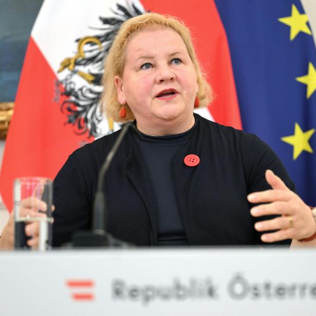 Sozialministerin Korinna Schumann 