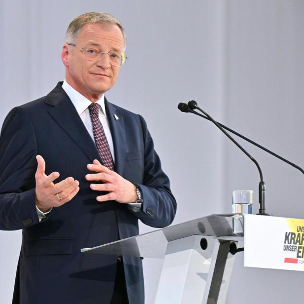 ORDENTLICHER PARTEITAG DER ÖVP OBERÖSTERREICH: STELZER (ÖVP)