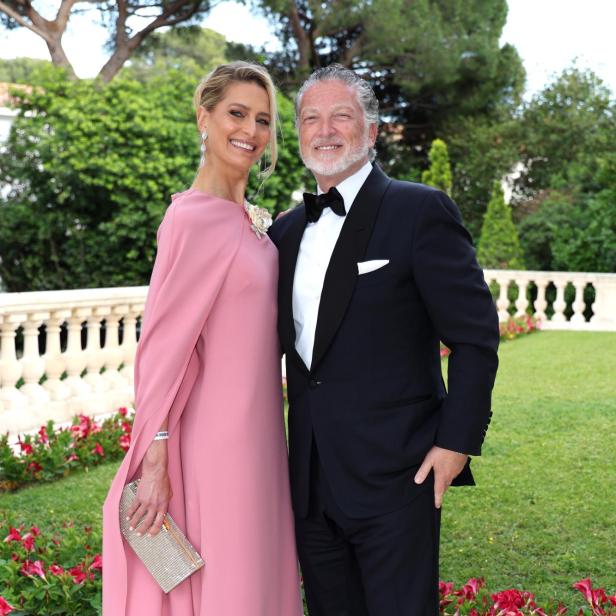 Prinzessin Tatiana und Elias Sacal festlich gekleidet in Cannes