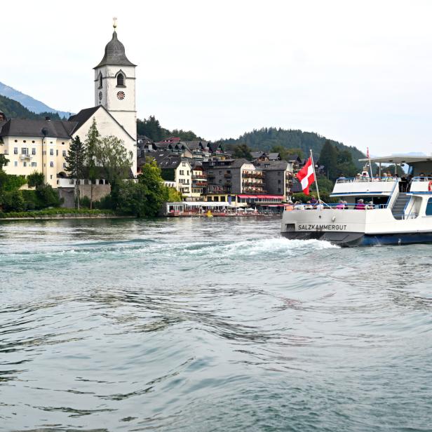 ++ THEMENBILD ++ AM WOLFGANGSEE FEIERT MAN 2024 DEN 1.100. GEBURTSTAG DES HEILIGEN WOLFGANG
