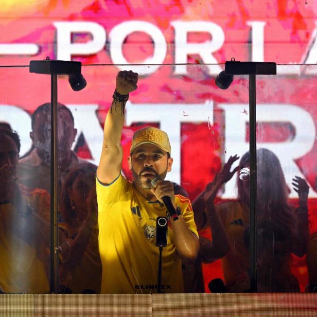 TOPSHOT-COLOMBIA-ELECTION-VOTE-RESULTS