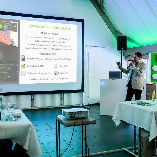 frog Vertriebs GmbH fördert Installer-Know-how mit frogAcademy Smart-Home-Schulungen in Österreich.