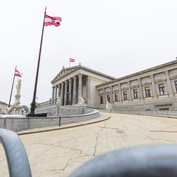 ++ THEMENBILD ++ PARLAMENT/POLITIK/DEMOKRATIE