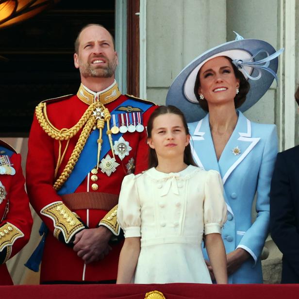 Royal Family auf dem Palastbalkon bei der Trooping the Colour Parade
