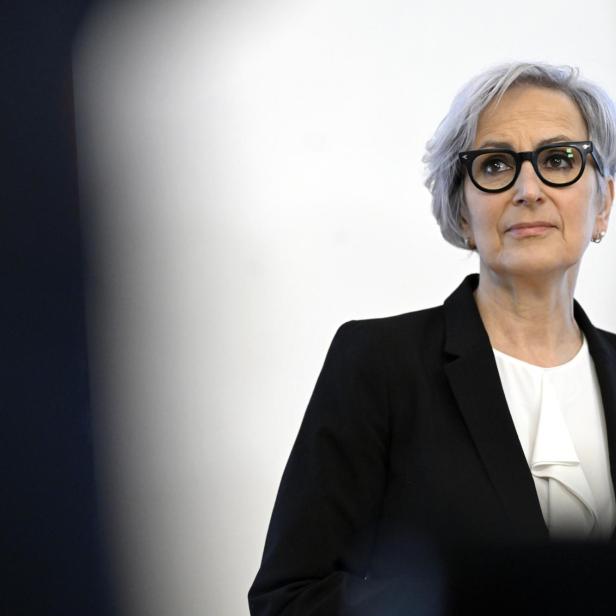 Justizministerin Anna Sporrer