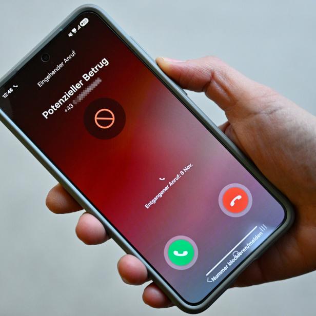 ++ THEMENBILD ++ PHISHING-BETRUG / TELEFON-BETRUG / BETRUGSANRUF / SCAM / SPOOFING / "ENKELTRICK"