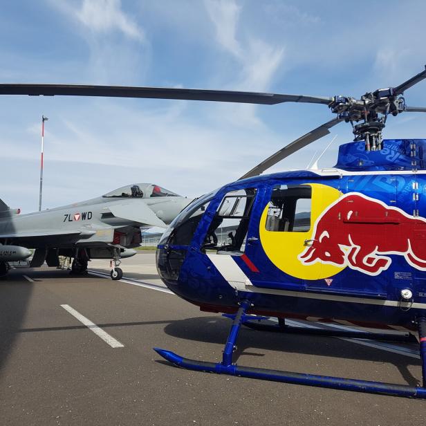 PK BUNDESHEER, LAND STMK., RED BULL "PROGRAMM DER FLUGSHOW AIRPOWER24 UND DER FLYING BULLS"