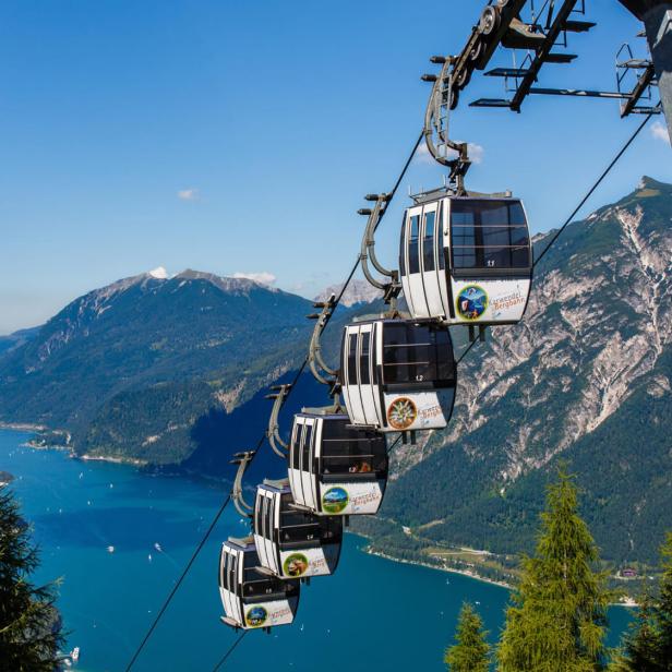 Karwendel-Bergbahn bietet Wandertipps, Ausblicke auf den Achensee und Hoteltipp Das Pfandler für Einsteiger.