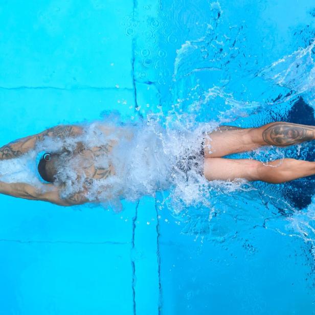Abkühlung im Freibad in Brandenburg