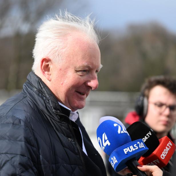 SALZBURG: GEMEINDEVERTRETUNGS- UND BÜRGERMEISTERWAHLEN / STIMMABGABE KREIBICH (ÖVP)