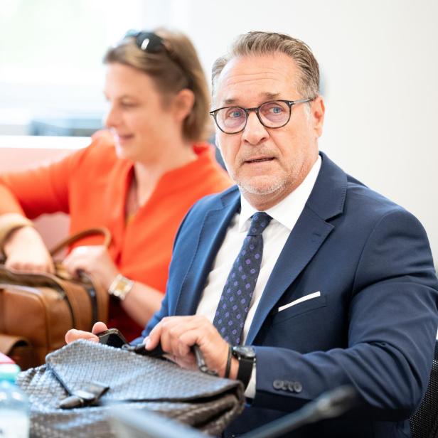 PROZESS GEGEN EX-VIZEKANZLER STRACHE IN DER CAUSA "LEBENSVERSICHERUNG"
