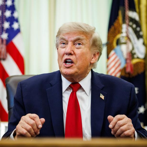 US President Donald Trump signs executive order on vehicle repairs