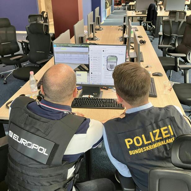 ++ HANDOUT ++ MILLIONENSCHWERER INTERNETBETRUG MIT PROMI-FAKE-NEWS AUFGEDECKT